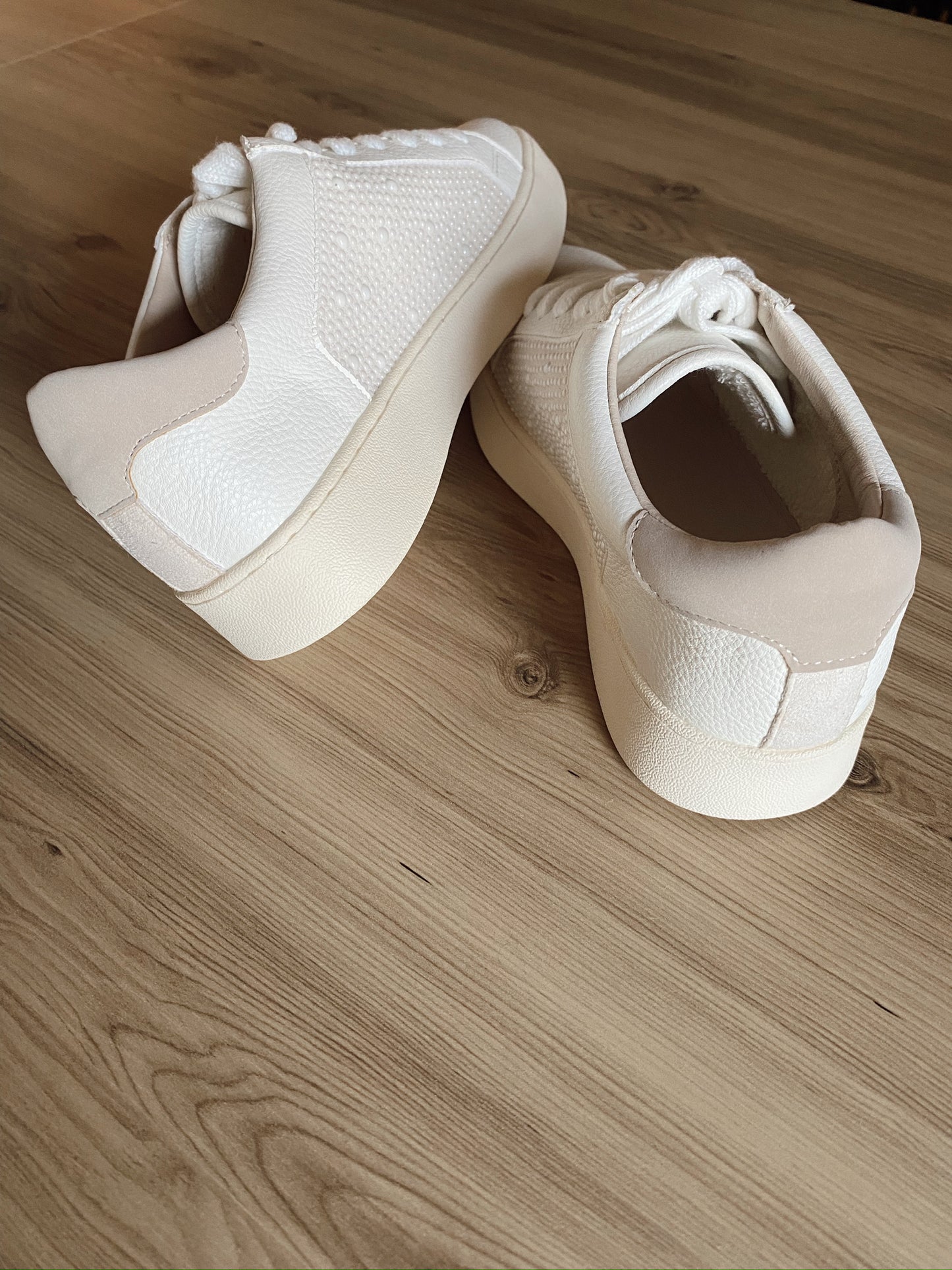 Eleanor Pearl Sneakers